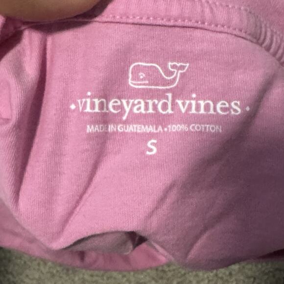 Vineyard Vines Women Small T-Shirt VALENTINES DAY Chocolate Box Whale Pink - Picture 8 of 11